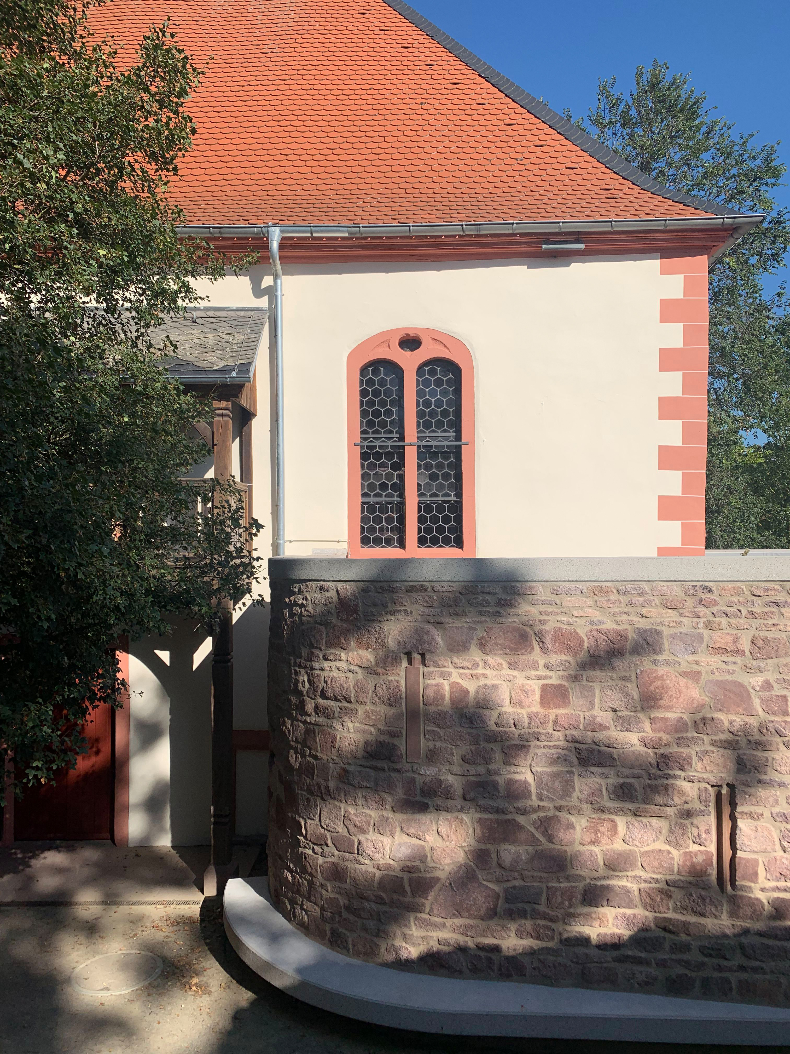 jourdan-mueller-steinhauser-burgkirche-dreieichenhain-sakristei-aussen-04